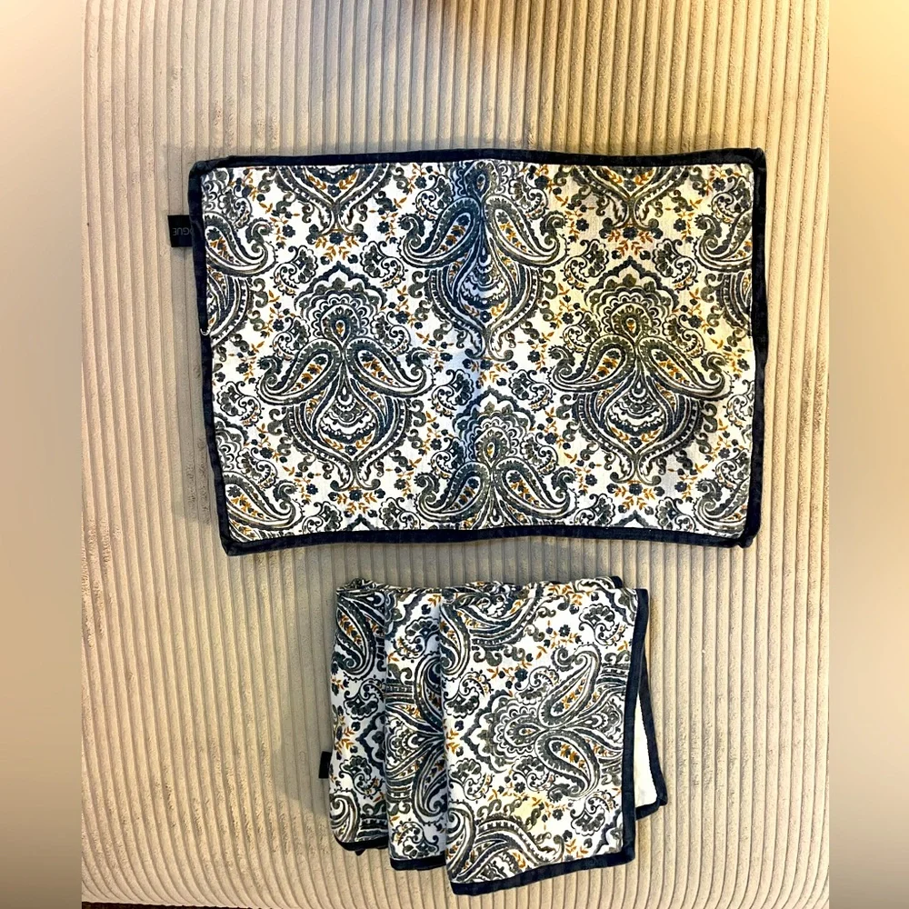 Paisley Bohemian Table Dining Hosting Party Placemats Set of 4